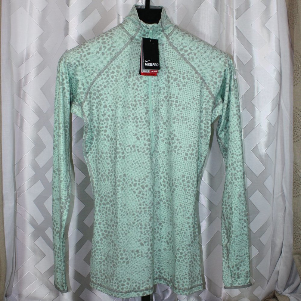 Nike Pro NWT Hyperwarm Top